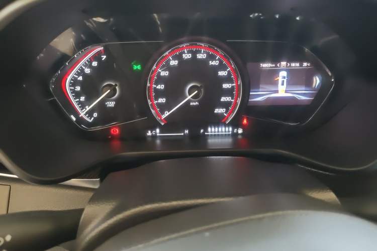 Used SAIC MAXUS D90 2017 2.0T Manual Two-Wheel Drive Mars Instrument Cluster