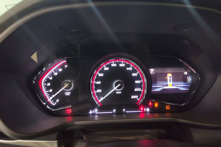Used SAIC MAXUS D90 2017 2.0T Automatic Two-Wheel Drive Mercury Base Edition Instrument Cluster