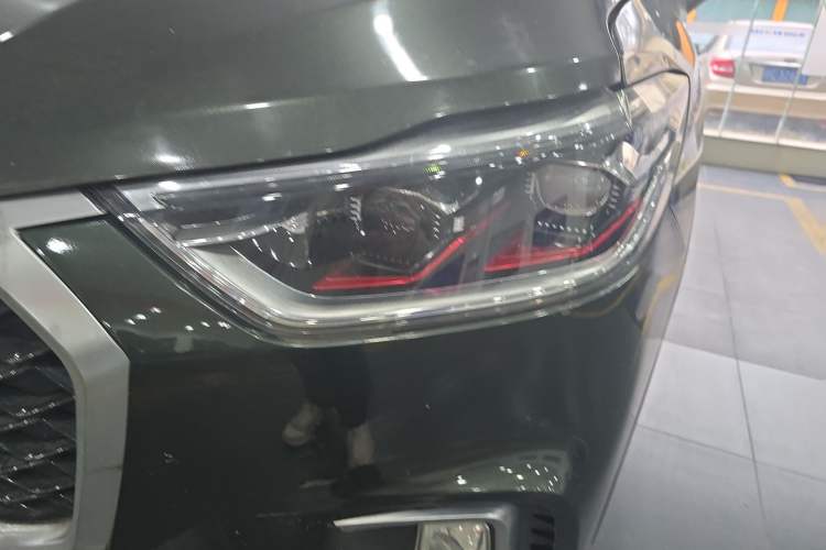 Used SAIC MAXUS D90 2017 2.0T Automatic All-Wheel Drive Polaris Left Front Headlight