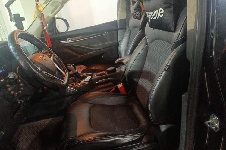 Used SAIC MAXUS D90 2017 2.0T Manual 4x4 Neptune Left Front Seat