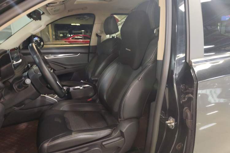 Used SAIC MAXUS D90 2017 2.0T Automatic Two-Wheel Drive Mercury Base Edition Left Front Seat