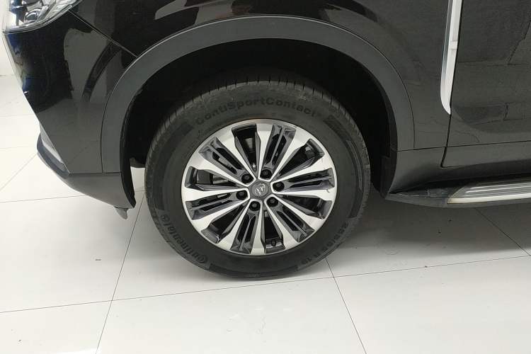 Used SAIC MAXUS D90 2017 2.0T Automatic All-Wheel Drive Sirius Left Front Wheel Hub