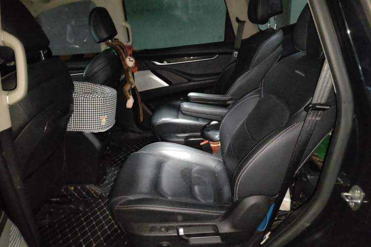 Used SAIC MAXUS D90 2017 2.0T Automatic All-Wheel Drive Sirius Left Rear Seat