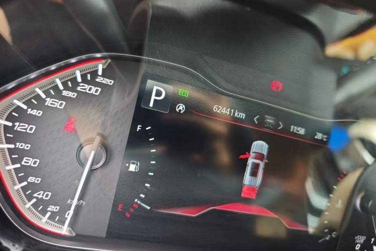 Used SAIC MAXUS D90 2017 2.0T Automatic Two-Wheel Drive - Uranus Odometer Close Up