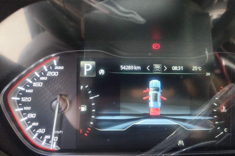 Used SAIC MAXUS D90  Odometer Close Up
