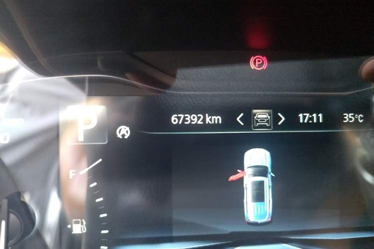 Used SAIC MAXUS D90  Odometer Close Up