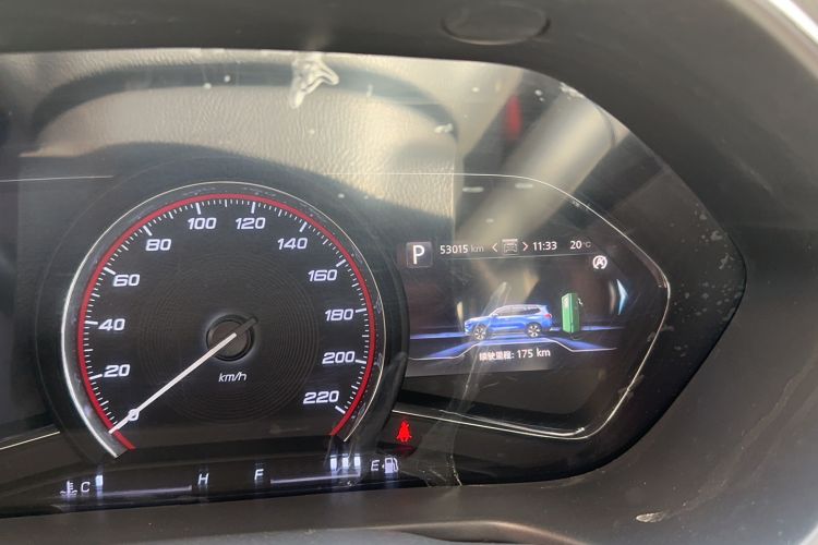 Used SAIC MAXUS D90 2017 2.0T Automatic Two-Wheel Drive Mercury Odometer Close Up