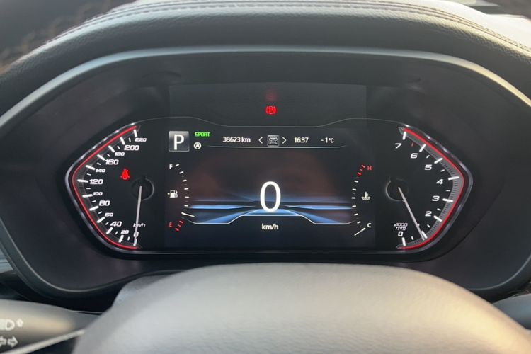 Used SAIC MAXUS D90 2017 2.0T Automatic Two-Wheel Drive Mercury Base Edition Odometer Close Up