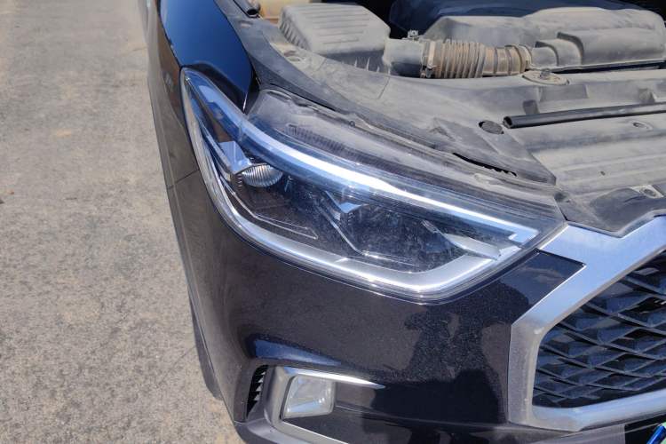Used SAIC MAXUS D90 2017 2.0T Automatic All-Wheel Drive Sirius Right Front Headlight