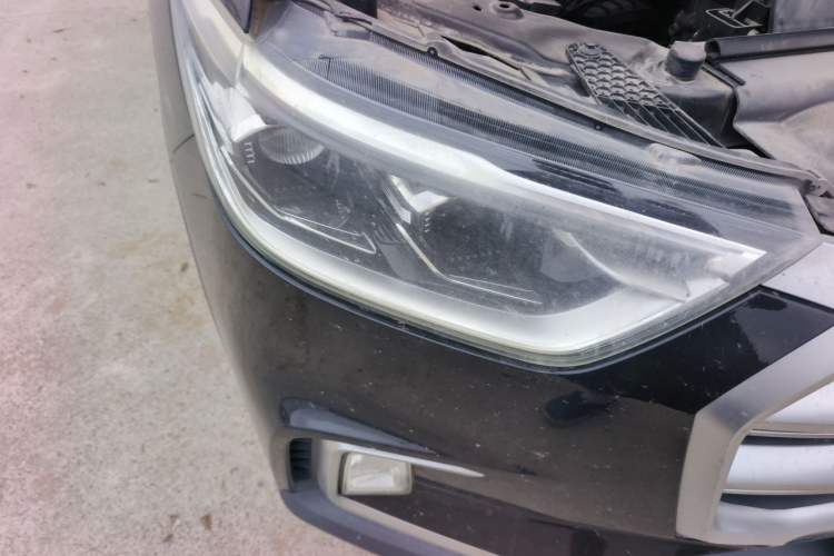 Used SAIC MAXUS D90 2017 2.0T Manual 4x4 Neptune Right Front Headlight