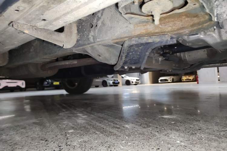 Used SAIC MAXUS D90 2017 2.0T Automatic All-Wheel Drive Sirius Right Side Sill