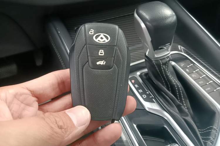 Used SAIC MAXUS D90 2017 2.0T Automatic Two-Wheel Drive - Uranus Vehicle Key