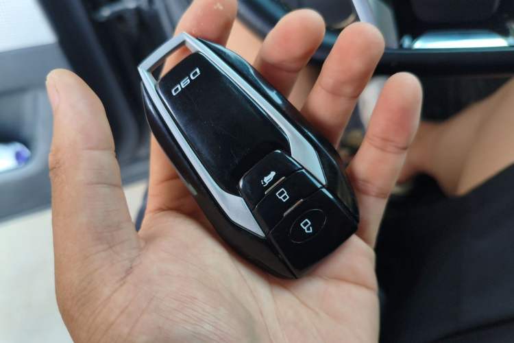 Used SAIC MAXUS D90 2017 2.0T Automatic All-Wheel Drive Sirius Vehicle Key