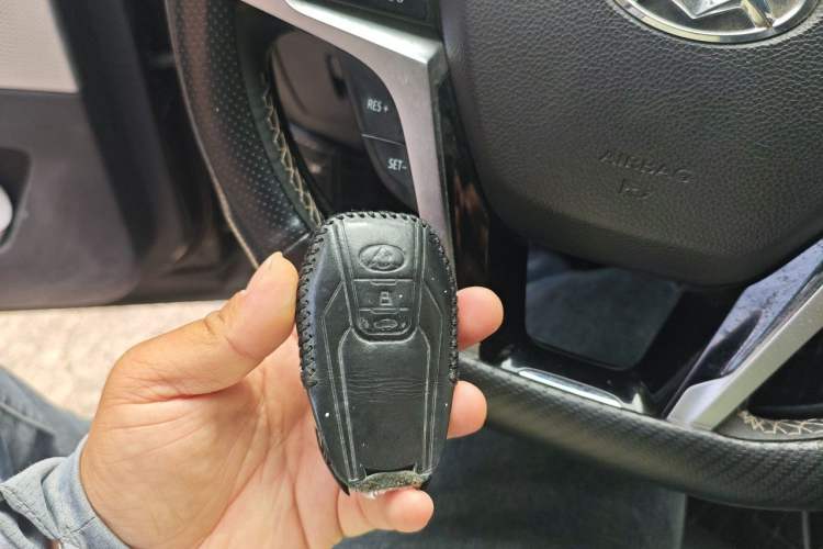 Used SAIC MAXUS D90 2017 2.0T Automatic All-Wheel Drive Sirius Vehicle Key
