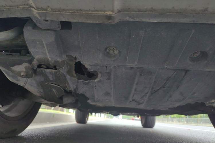 Used SAIC MAXUS D90 2017 2.0T Automatic Two-Wheel Drive - Uranus Chassis Front