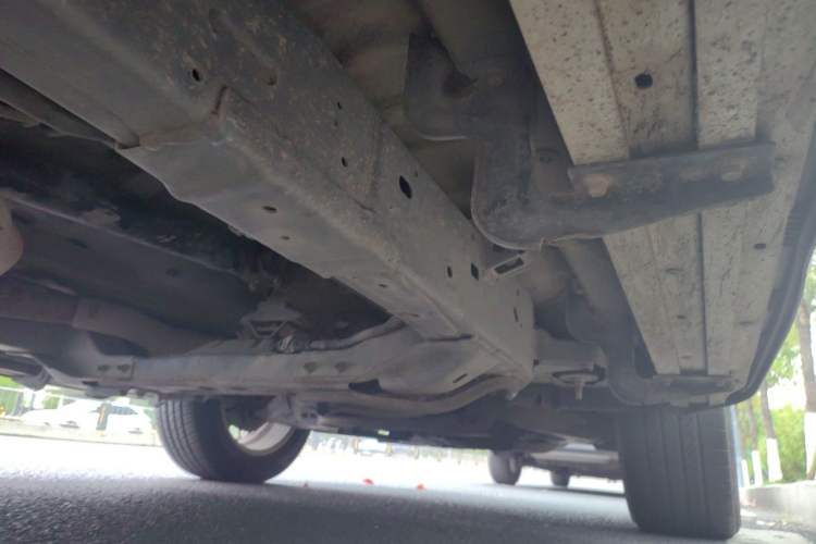 Used SAIC MAXUS D90 2017 2.0T Automatic Two-Wheel Drive - Uranus Chassis Front Right