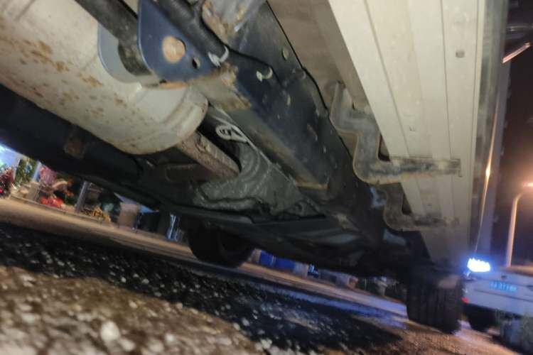 Used SAIC MAXUS D90 2017 2.0T Automatic All-Wheel Drive Sirius Chassis Rear Right