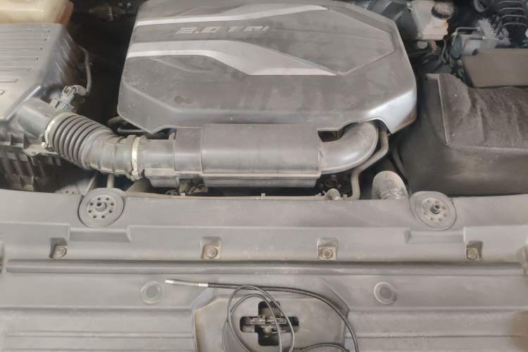 Used SAIC MAXUS D90 2017 2.0T Automatic All-Wheel Drive Polaris Engine Bay