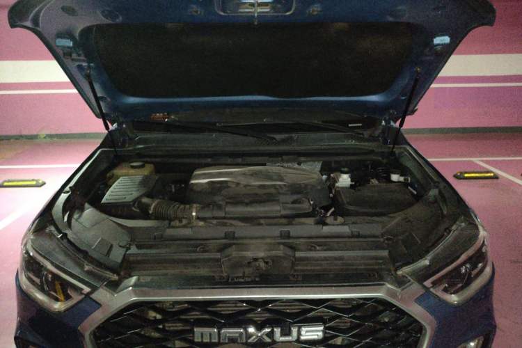 Used SAIC MAXUS D90 2017 2.0T Automatic All-Wheel Drive Sirius Engine Bay