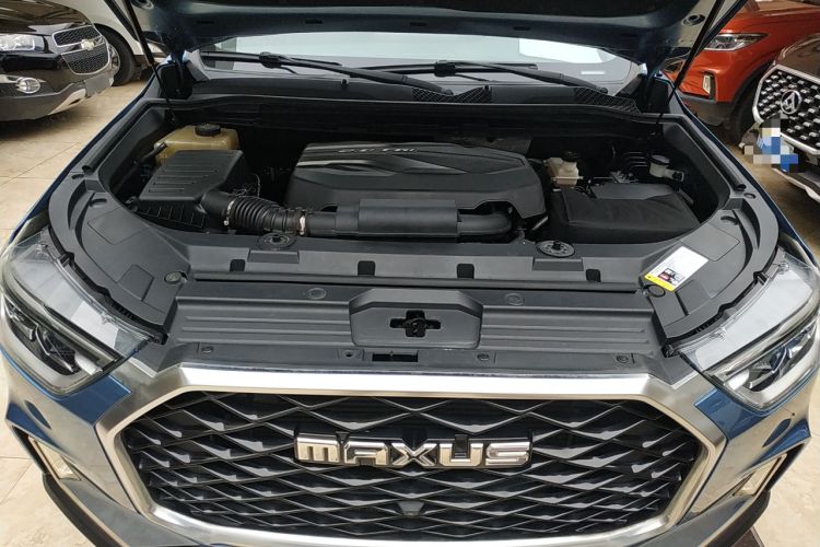 Used SAIC MAXUS D90 2017 2.0T Automatic All-Wheel Drive Sirius Engine Bay