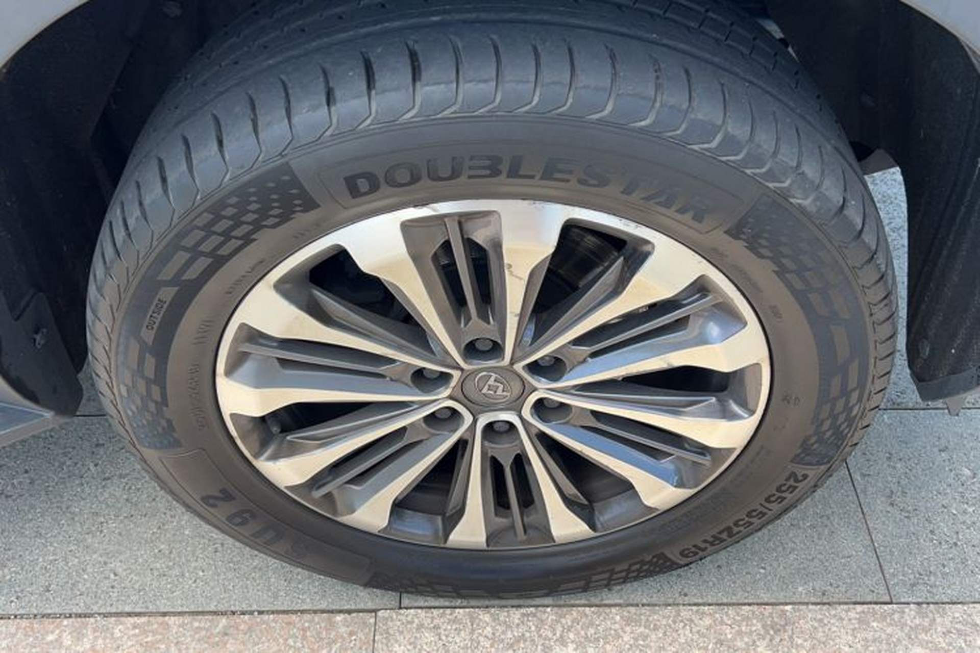 Used SAIC MAXUS D90 2017 2.0T Automatic Two-Wheel Drive - Uranus Exterior 10