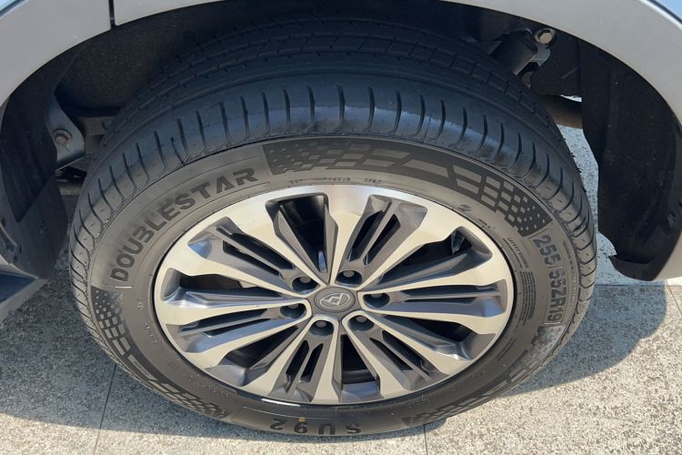 Used SAIC MAXUS D90 2017 2.0T Automatic Two-Wheel Drive - Uranus Exterior 12