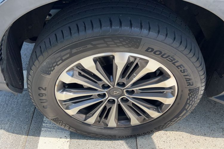 Used SAIC MAXUS D90 2017 2.0T Automatic Two-Wheel Drive - Uranus Exterior 13