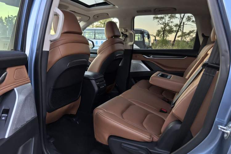 Used SAIC MAXUS D90 2017 2.0T Automatic All-Wheel Drive Sirius Interior 5