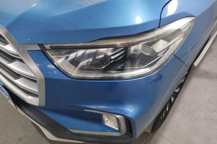 Used SAIC MAXUS D90 2017 2.0T Automatic Two-Wheel Drive - Uranus Left Front Headlight