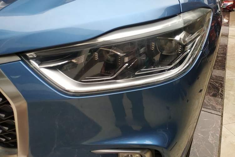 Used SAIC MAXUS D90 2017 2.0T Automatic All-Wheel Drive Sirius Left Front Headlight