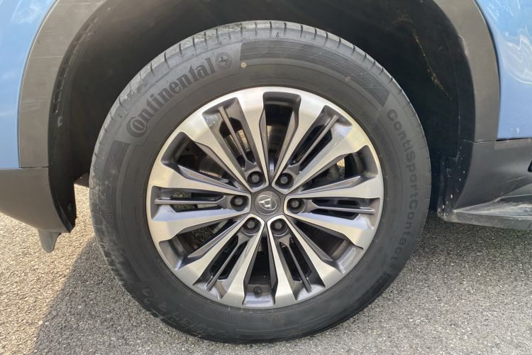 Used SAIC MAXUS D90  Left Front Wheel Hub