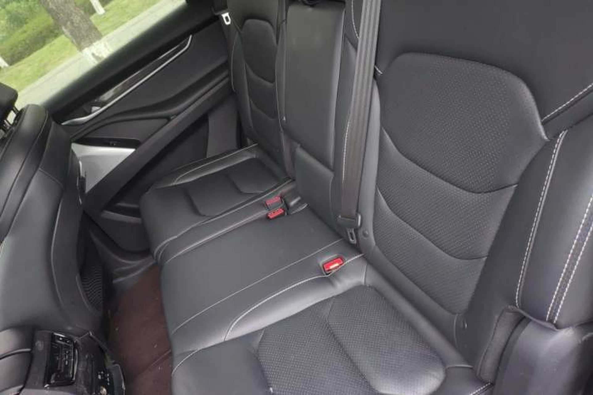 Used SAIC MAXUS D90 2017 2.0T Automatic Two-Wheel Drive - Uranus Left Rear Seat