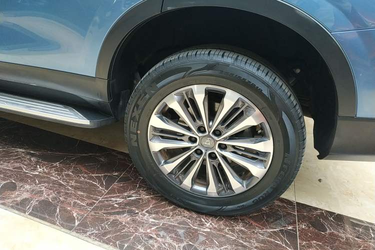 Used SAIC MAXUS D90 2017 2.0T Automatic All-Wheel Drive Sirius Left Rear Wheel Hub