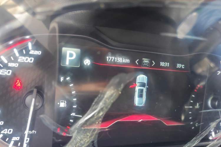 Used SAIC MAXUS D90 2017 2.0T Automatic Two-Wheel Drive Mercury Odometer Close Up