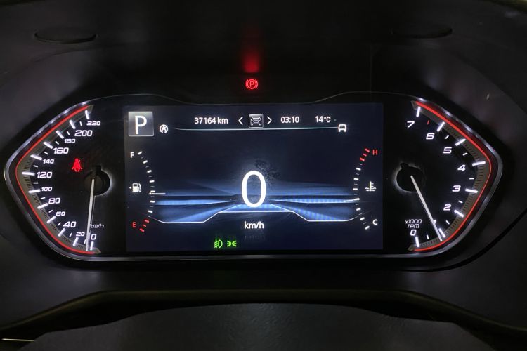 Used SAIC MAXUS D90  Odometer Close Up
