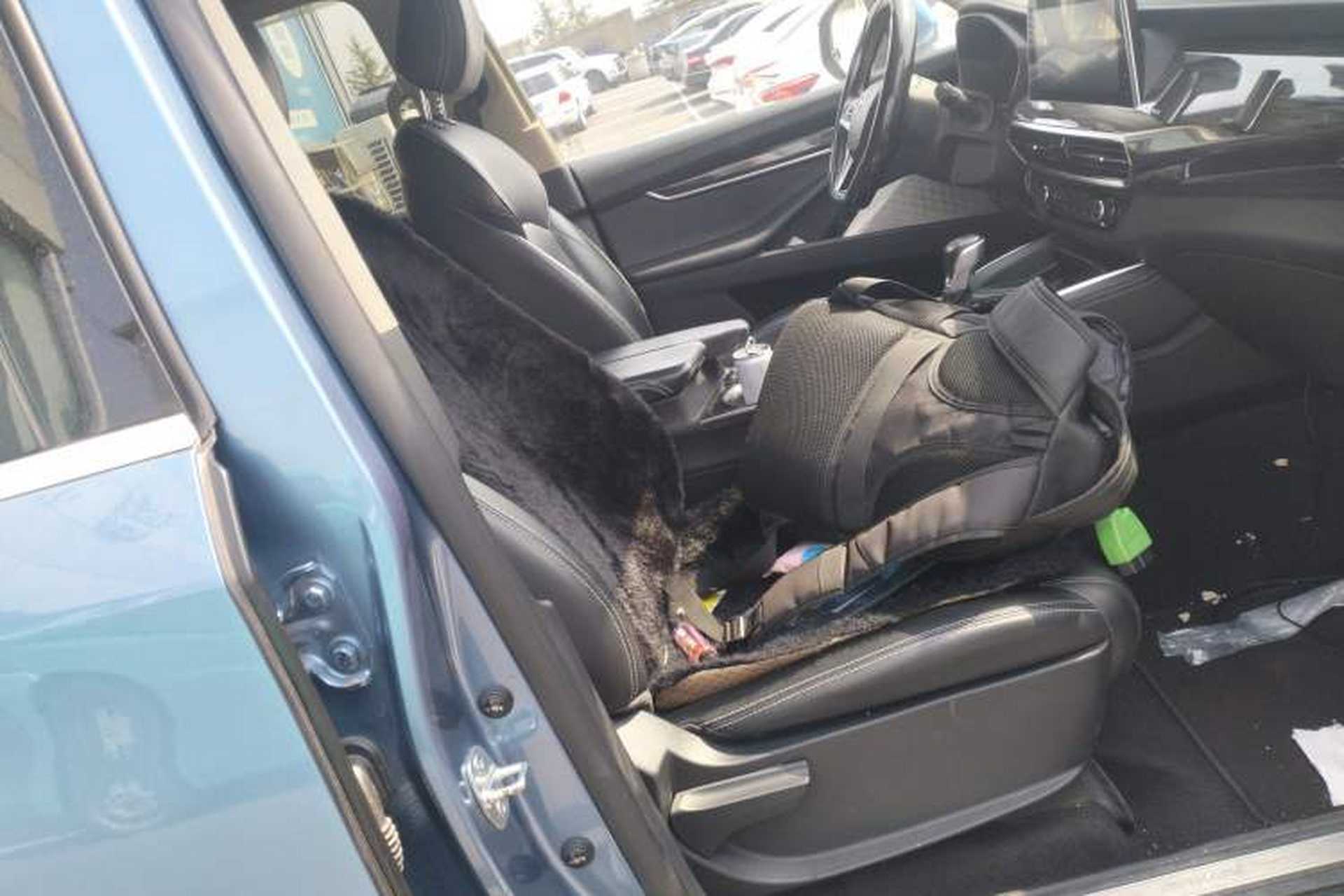 Used SAIC MAXUS D90 2017 2.0T Automatic All-Wheel Drive Sirius Right Front Seat