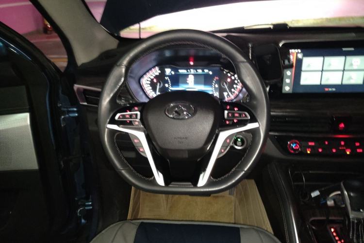Used SAIC MAXUS D90 2017 2.0T Automatic All-Wheel Drive Sirius Steering Wheel