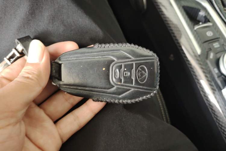 Used SAIC MAXUS D90 2017 2.0T Automatic All-Wheel Drive Sirius Vehicle Key