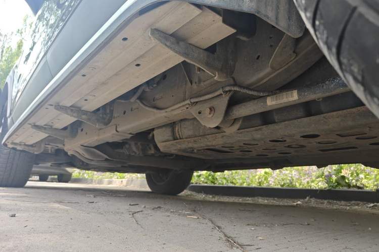 Used SAIC MAXUS D90  Chassis Rear Left