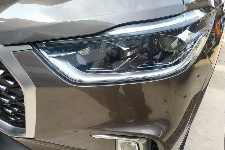 Used SAIC MAXUS D90 2017 2.0T Automatic All-Wheel Drive Polaris Left Front Headlight