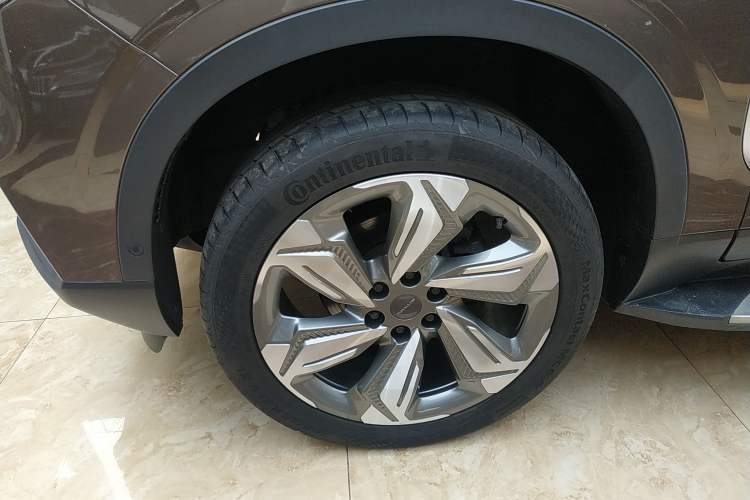 Used SAIC MAXUS D90 2017 2.0T Automatic All-Wheel Drive Polaris Left Front Wheel Hub