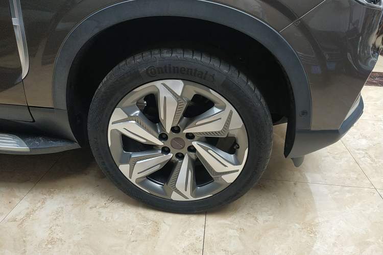 Used SAIC MAXUS D90 2017 2.0T Automatic All-Wheel Drive Polaris Right Front Wheel Hub