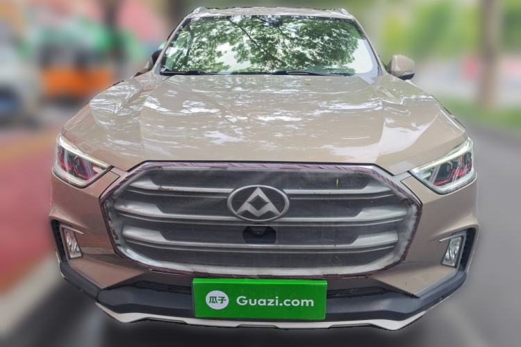 Used SAIC MAXUS D90  Front