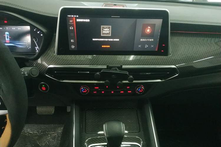 Used SAIC MAXUS D90 2017 2.0T Automatic Two-Wheel Drive - Uranus Audio And AC Panel