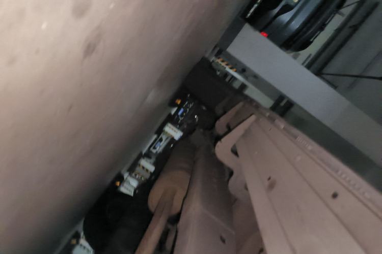 Used SAIC MAXUS D90 2017 2.0T Automatic Two-Wheel Drive Mercury Base Edition Chassis Front Right