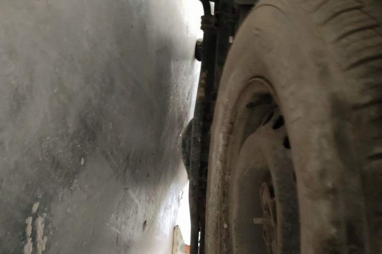 Used SAIC MAXUS D90 2017 2.0T Automatic Two-Wheel Drive Mercury Chassis Front