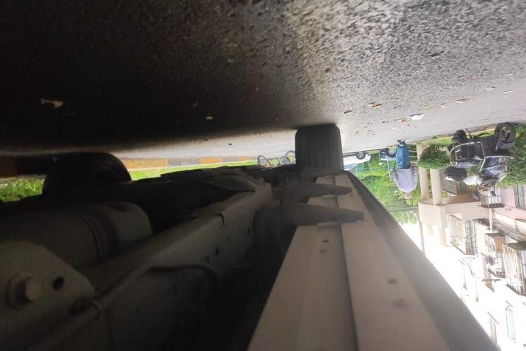 Used SAIC MAXUS D90  Chassis Rear Left