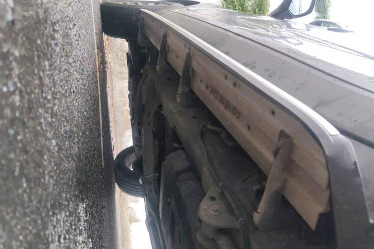 Used SAIC MAXUS D90 2017 2.0T Automatic Two-Wheel Drive - Uranus Chassis Rear Left