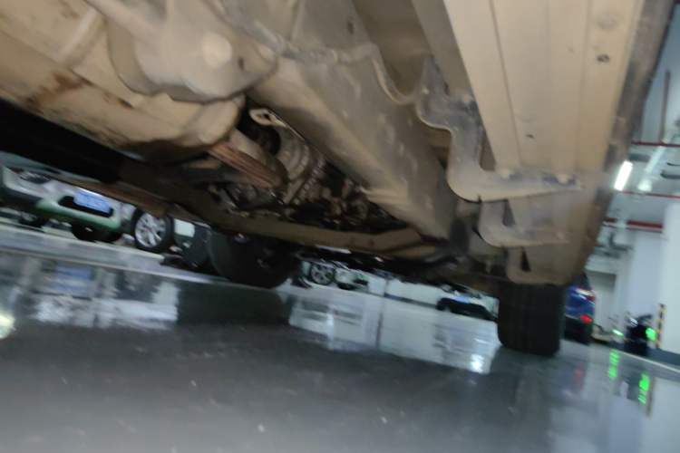 Used SAIC MAXUS D90 2017 2.0T Automatic All-Wheel Drive Sirius Chassis Rear Right