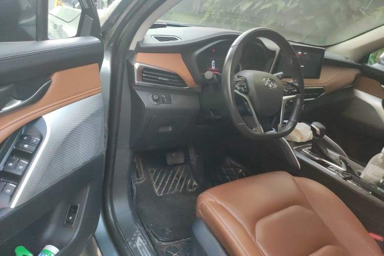 Used SAIC MAXUS D90  Driver Seat